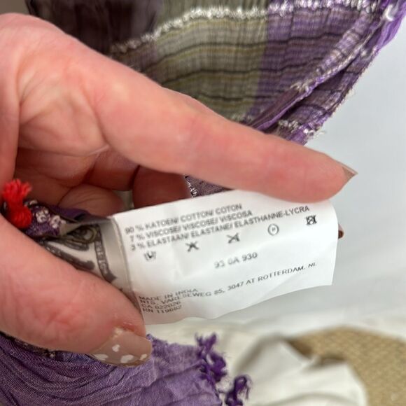 Notthesame Plaid Scarf. New with tags. - Picture 9 of 10